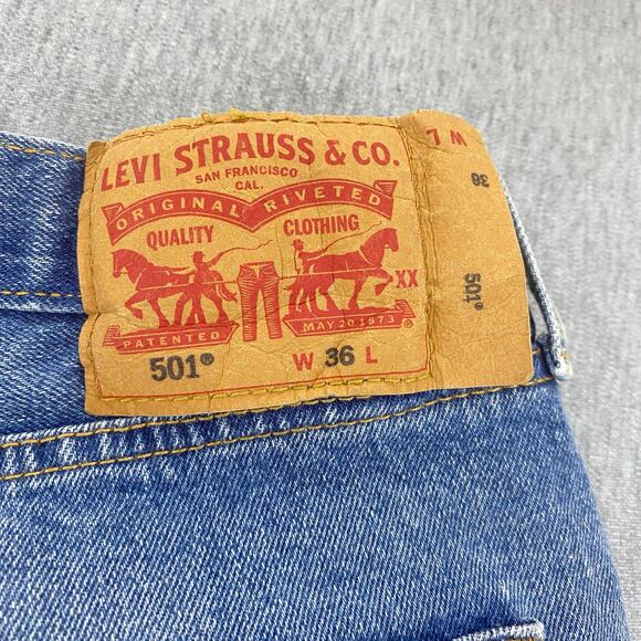 Levis 501 Shorts Mens 36 Blue Straight 9" Bermuda Button-Fly Jorts Distressed - Picture 6 of 11